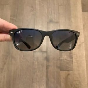 Unisex Ray-Ban Polarized Sunglasses